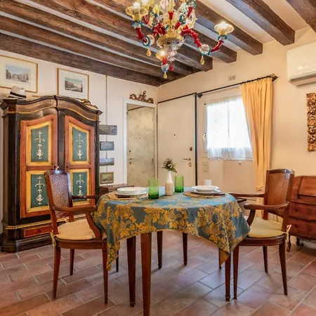 Zero Stairs + Canal View Appartement *