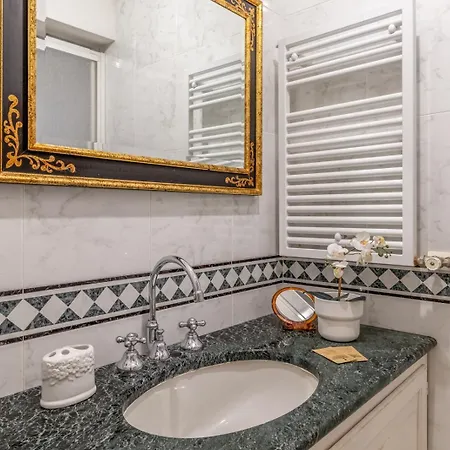 Zero Stairs + Canal View * Wenecja